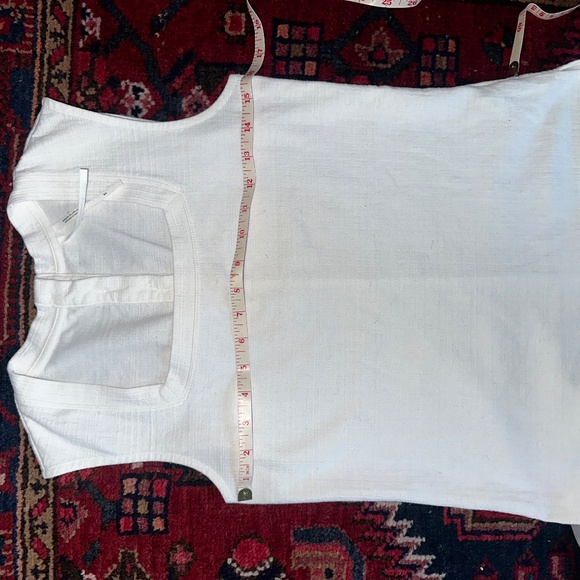 Short-Sleeve Neutral Top Bundle: Banana Republic, J.Crew, BCBG, Simons, ark & Co - Picture 5 of 14